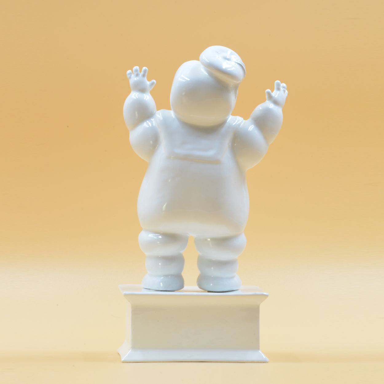 Omaggio a "Stay Puft Marshmallow Man (1984)" - bianco