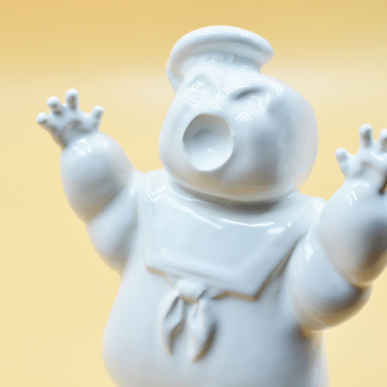 Omaggio a "Stay Puft Marshmallow Man (1984)" - bianco
